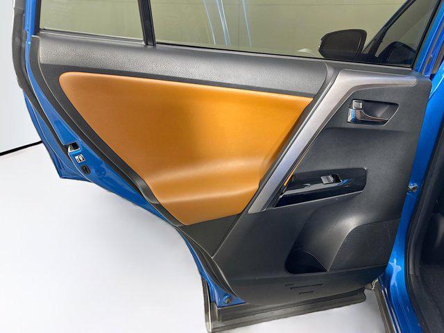 Photo of 2018 Electric Storm Blue Toyota RAV4