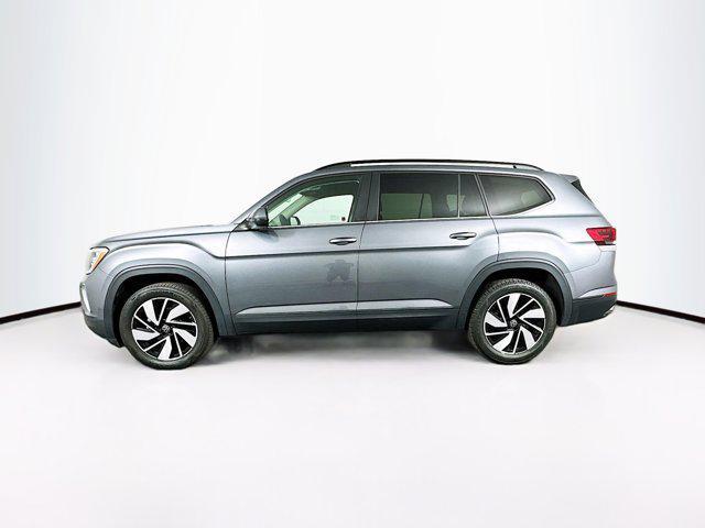 Photo of 2024 Platinum Gray Metallic Volkswagen Atlas