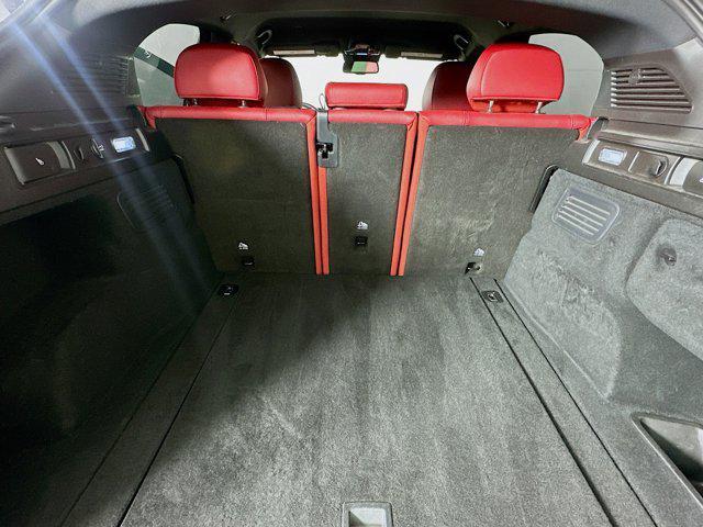 Photo of 2022 Moonlight Gray Metallic Alfa Romeo Stelvio