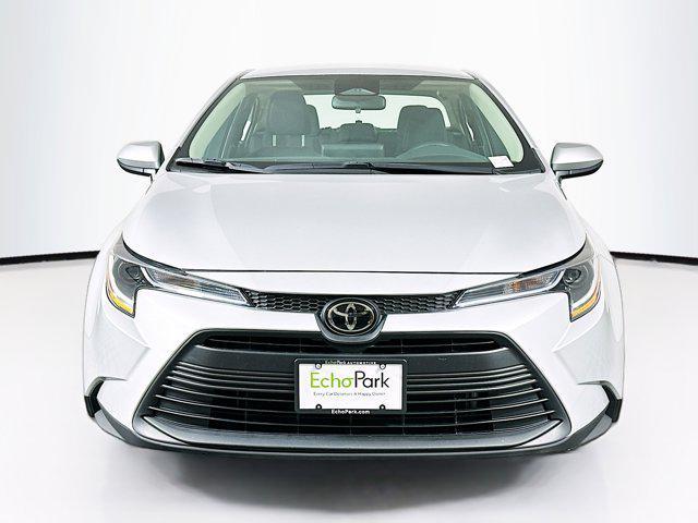 Photo of 2024 Classic Silver Metallic Toyota Corolla