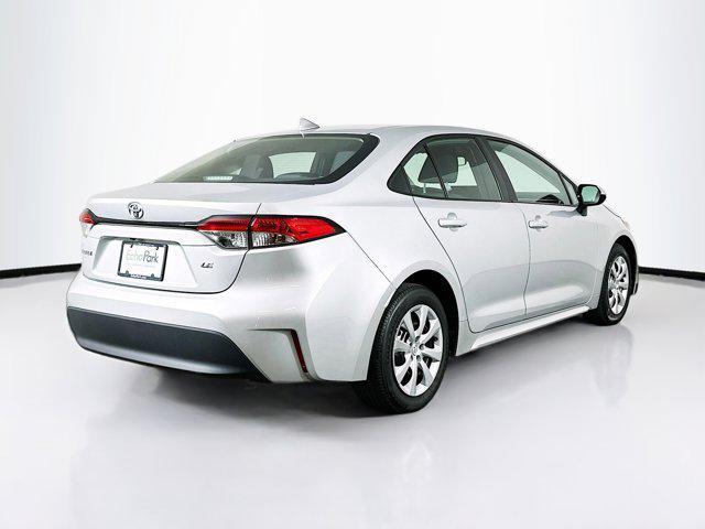 Photo of 2024 Classic Silver Metallic Toyota Corolla