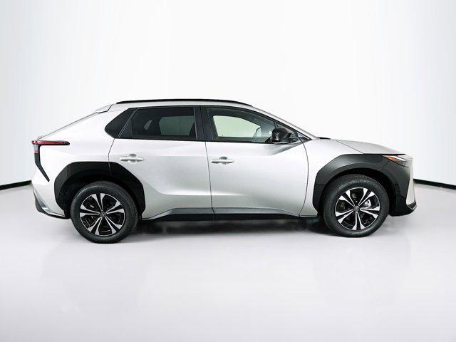 Photo of 2023 Elemental Silver Metallic Toyota bZ4X
