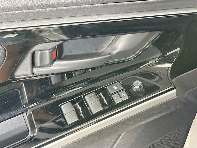 Photo of 2023 Elemental Silver Metallic Toyota bZ4X
