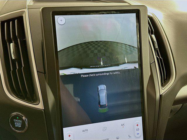 Photo of 2024 Carbonized Gray Metallic Ford Edge