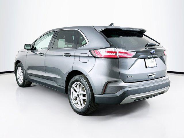 Photo of 2024 Carbonized Gray Metallic Ford Edge