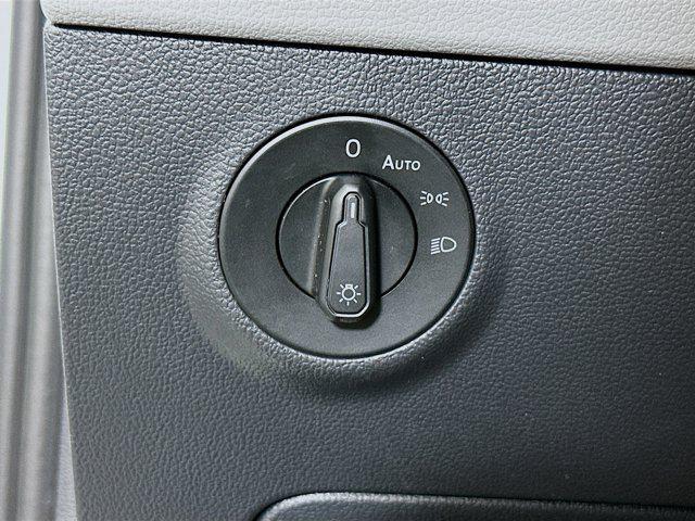 Photo of 2024 Pure White Volkswagen Taos