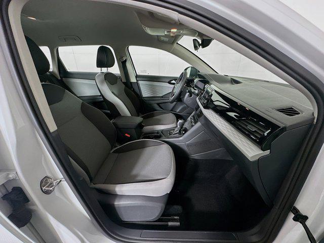 Photo of 2024 Pure White Volkswagen Taos