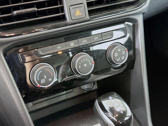 Photo of 2024 Pure White Volkswagen Taos