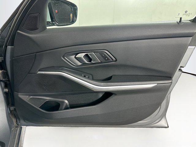 Photo of 2024 Skyscraper Grey Metallic BMW 330