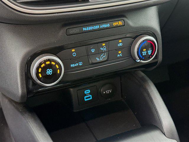 Photo of 2022 Iced Blue Silver Metallic Ford Escape