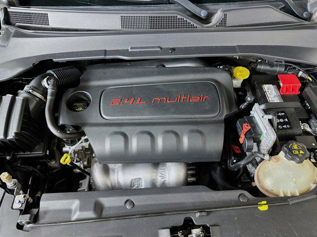 Photo of 2022 Diamond Black Crystal Pearlcoat Jeep Compass