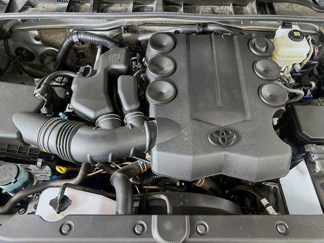 Photo of 2021 Classic Silver Metallic Toyota 4Runner