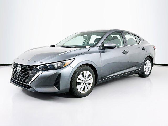 Photo of 2024 Gun Metallic Nissan Sentra
