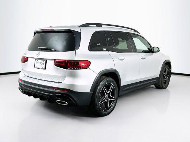 Photo of 2022 Iridium Silver Metallic Mercedes-Benz GLB 250