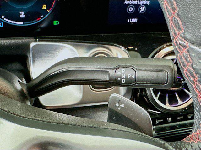 Photo of 2022 Iridium Silver Metallic Mercedes-Benz GLB 250
