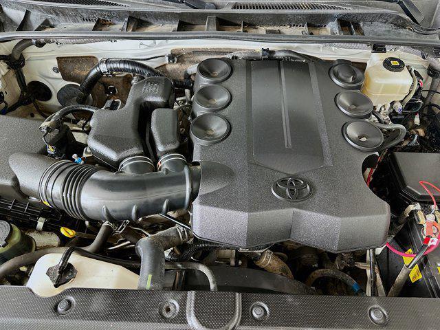 Photo of 2020 Super White Toyota 4Runner