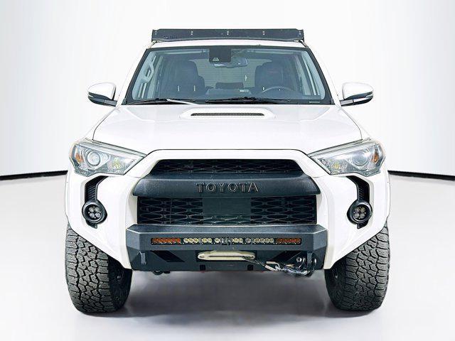 Photo of 2020 Super White Toyota 4Runner