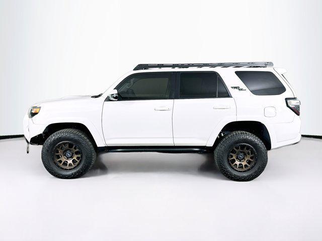 Photo of 2020 Super White Toyota 4Runner