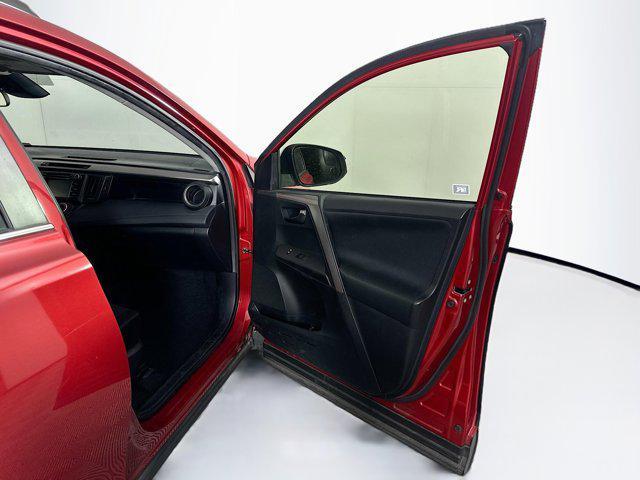 Photo of 2017 Barcelona Red Metallic Toyota RAV4