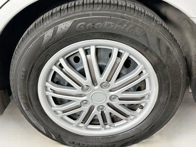 Photo of 2017 Brilliant Silver Nissan Altima