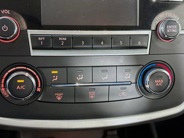 Photo of 2017 Brilliant Silver Nissan Altima