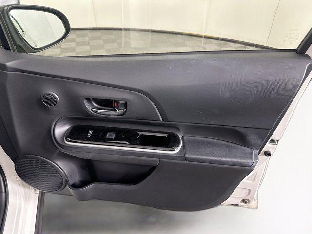 Photo of 2018 Moonglow Toyota Prius c