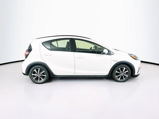 Photo of 2018 Moonglow Toyota Prius c