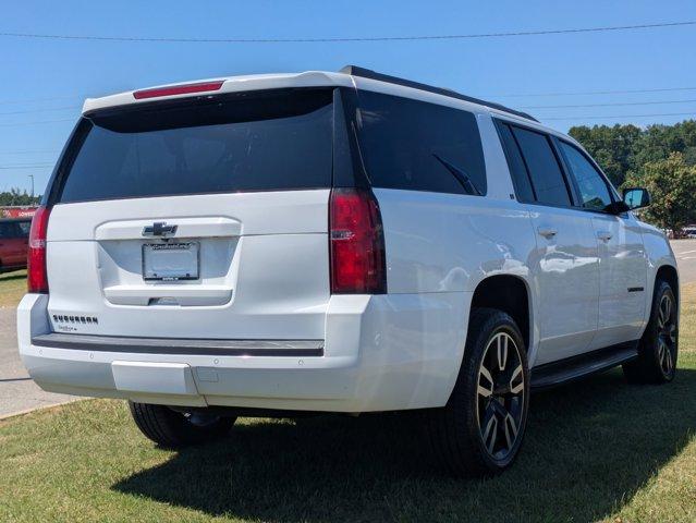 Photo of 2019 Summit White Chevrolet Suburban