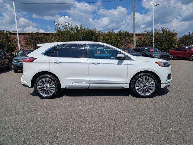 Photo of 2021 STAR WHITE Ford Edge