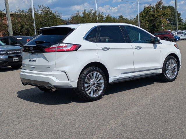 Photo of 2021 STAR WHITE Ford Edge