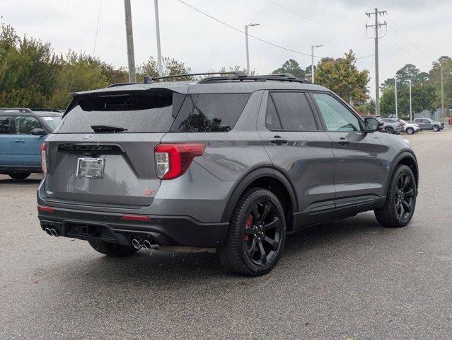 Photo of 2023 CARBONIZED GRAY METALLIC Ford Explorer