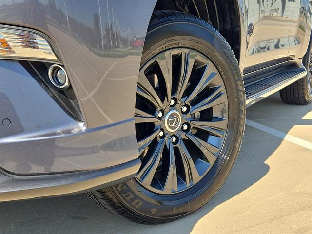 Photo of 2023 Nebula Gray Pearl Lexus GX 460