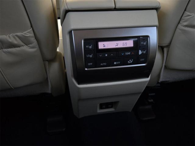 Photo of 2023 Nebula Gray Pearl Lexus GX 460