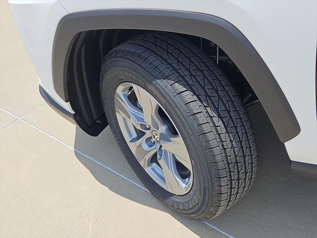 Photo of 2025 Ice Cap Toyota RAV4 Hybrid
