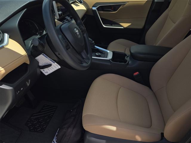 Photo of 2025 Ice Cap Toyota RAV4 Hybrid