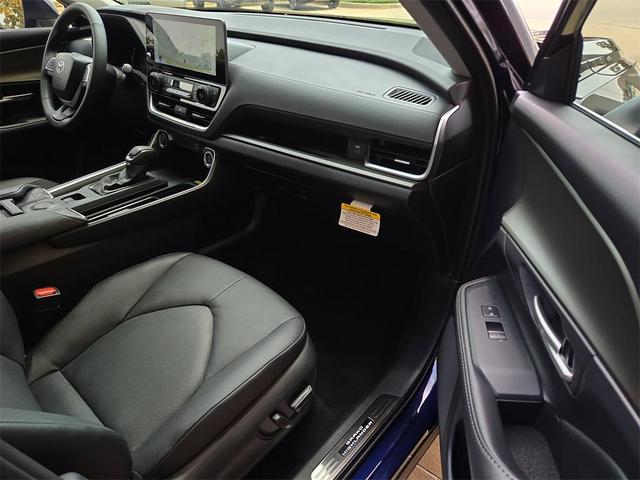 Photo of 2025 Blueprint Toyota Grand Highlander