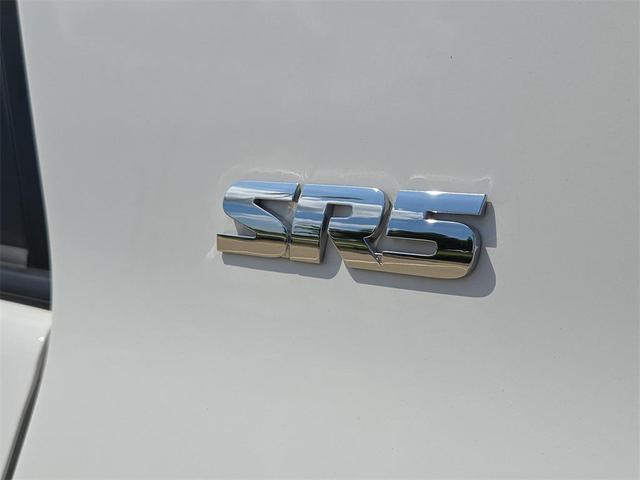 Photo of 2020 Super White Toyota 4Runner