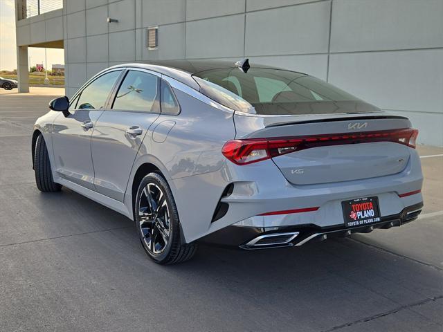 Photo of 2023 Wolf Gray Kia K5