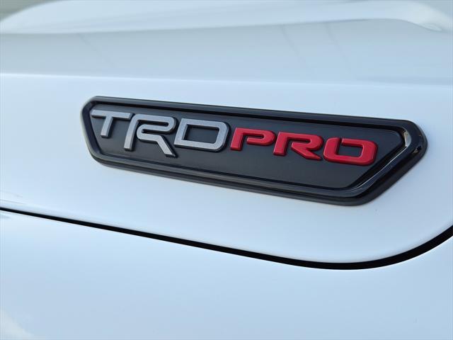 Photo of 2025 Ice Cap w/Black Roof Toyota Tacoma