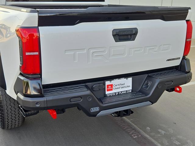 Photo of 2025 Ice Cap w/Black Roof Toyota Tacoma