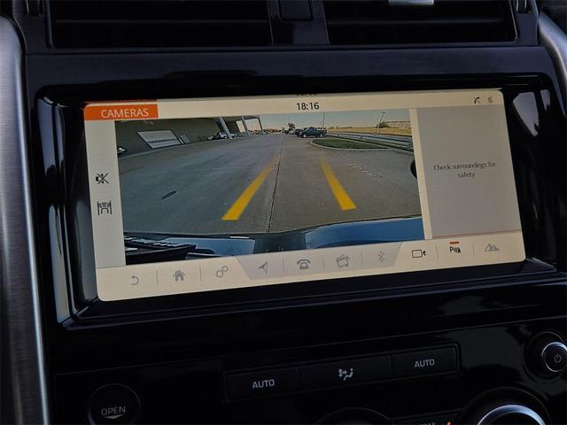 Photo of 2018 Gray Land Rover Discovery
