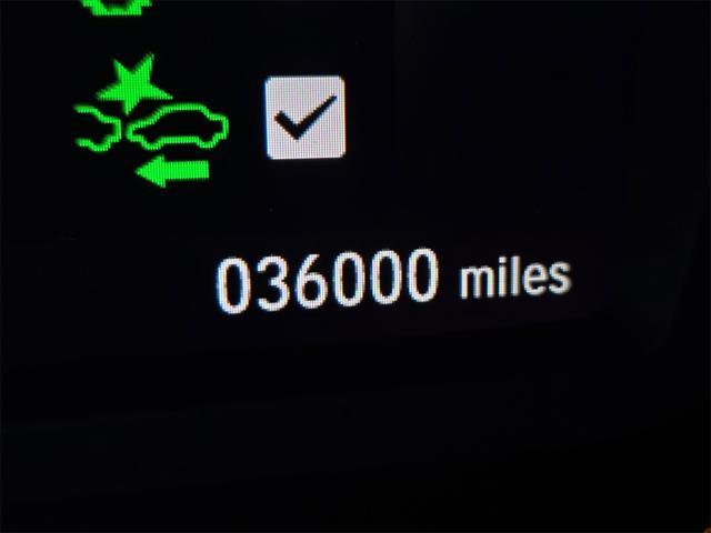 Photo of 2024 Platinum White Pearl Honda Odyssey