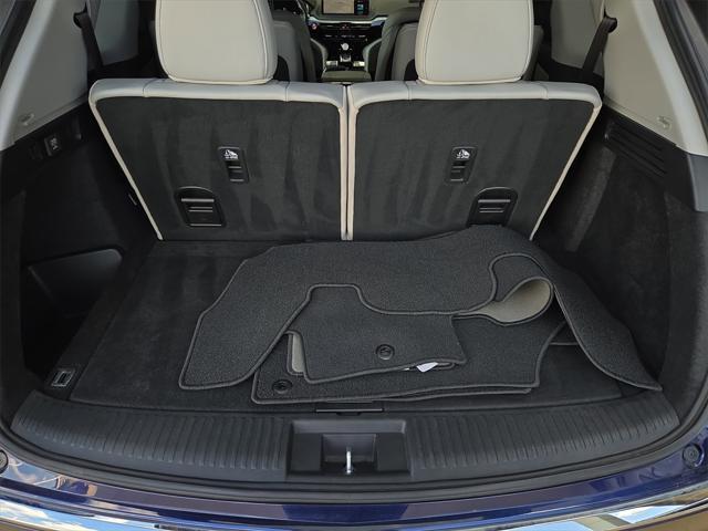 Photo of 2024 Fathom Blue Pearl Acura MDX