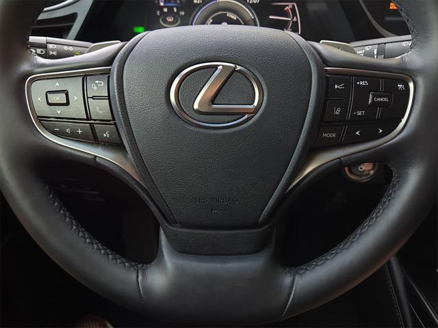 Photo of 2024 Eminent White Pearl Lexus ES 300h