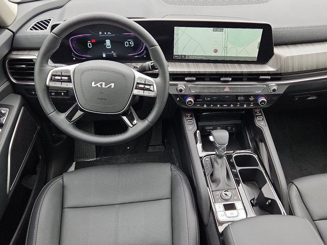 Photo of 2025 Everlasting Silver Kia Telluride