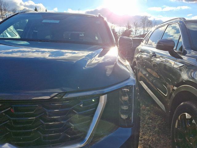 Photo of 2025 Metal Kia Sorento