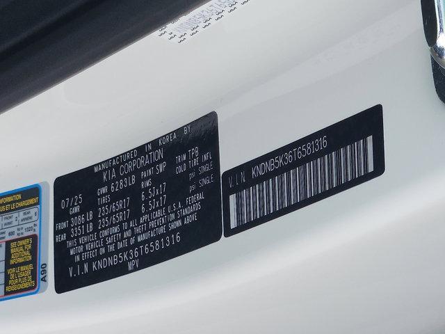 Photo of 2026 Snow White Pearl Kia Carnival