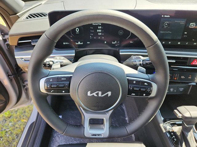 Photo of 2026 Wolf Gray Kia K5