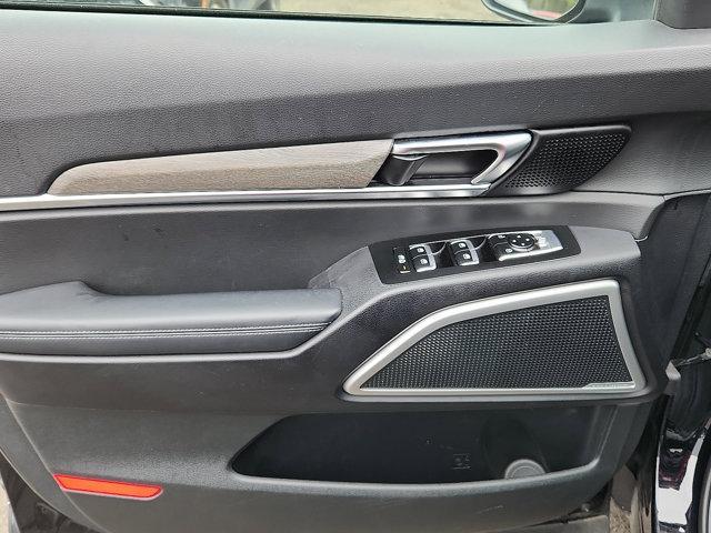 Photo of 2022 Ebony Black Kia Telluride