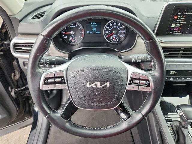 Photo of 2022 Ebony Black Kia Telluride
